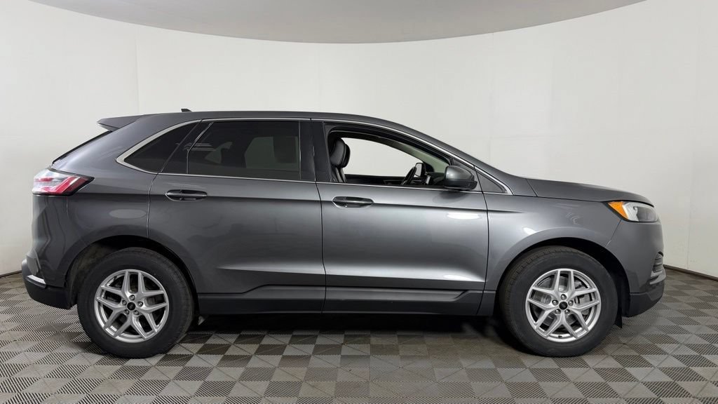 Used 2024 Ford Edge SEL AWD/4WD image 9