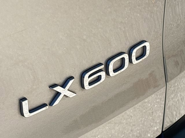 Used 2024 Lexus LX 600 4WD w/ Interior Upgrade Package image 11