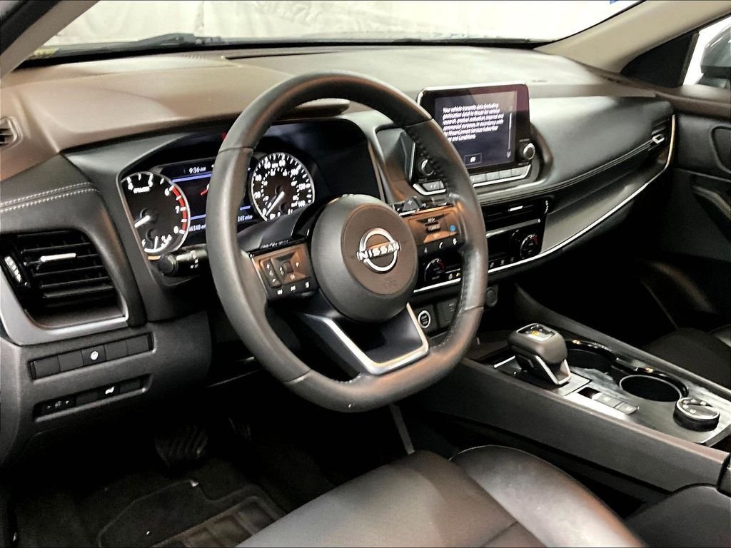 Used 2022 Nissan Rogue SV w/ SV Premium Package AWD/4WD image 8