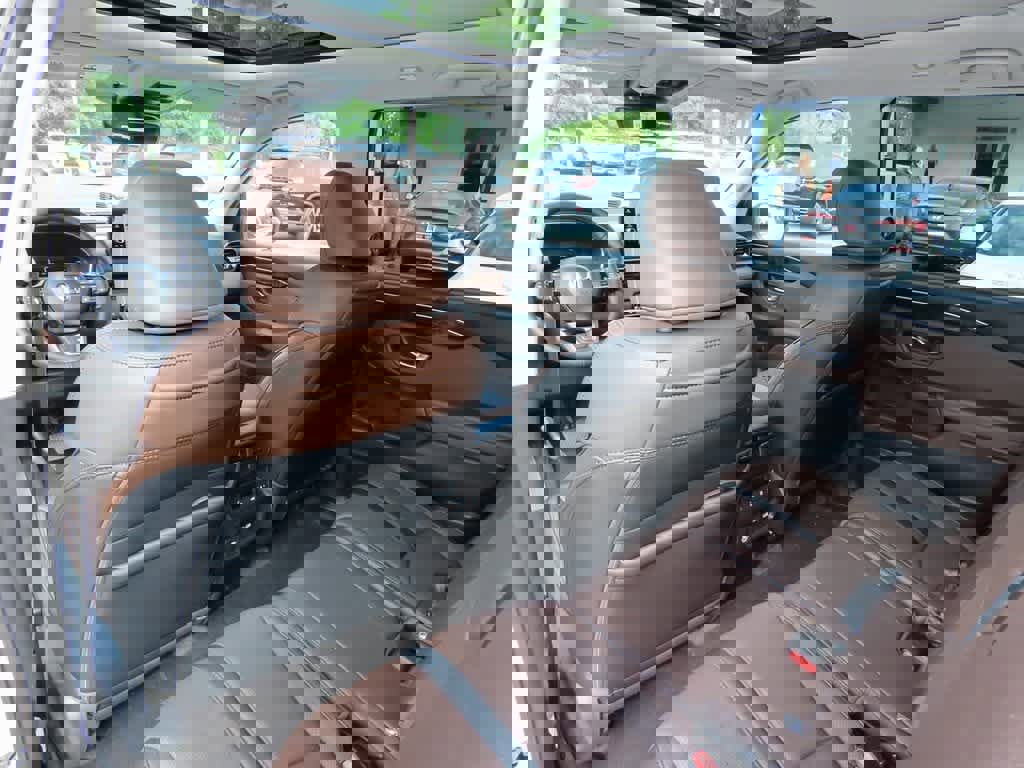 New 2025 Honda Pilot Elite image 15