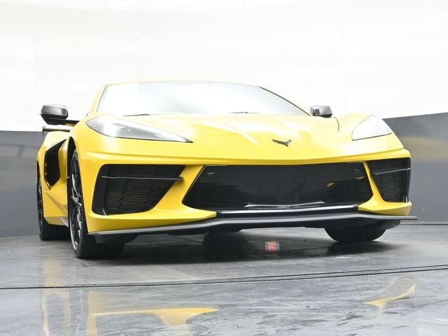 Used 2025 Chevrolet Corvette Stingray Premium Cpe w/ Z51 Performance Package RWD image 45