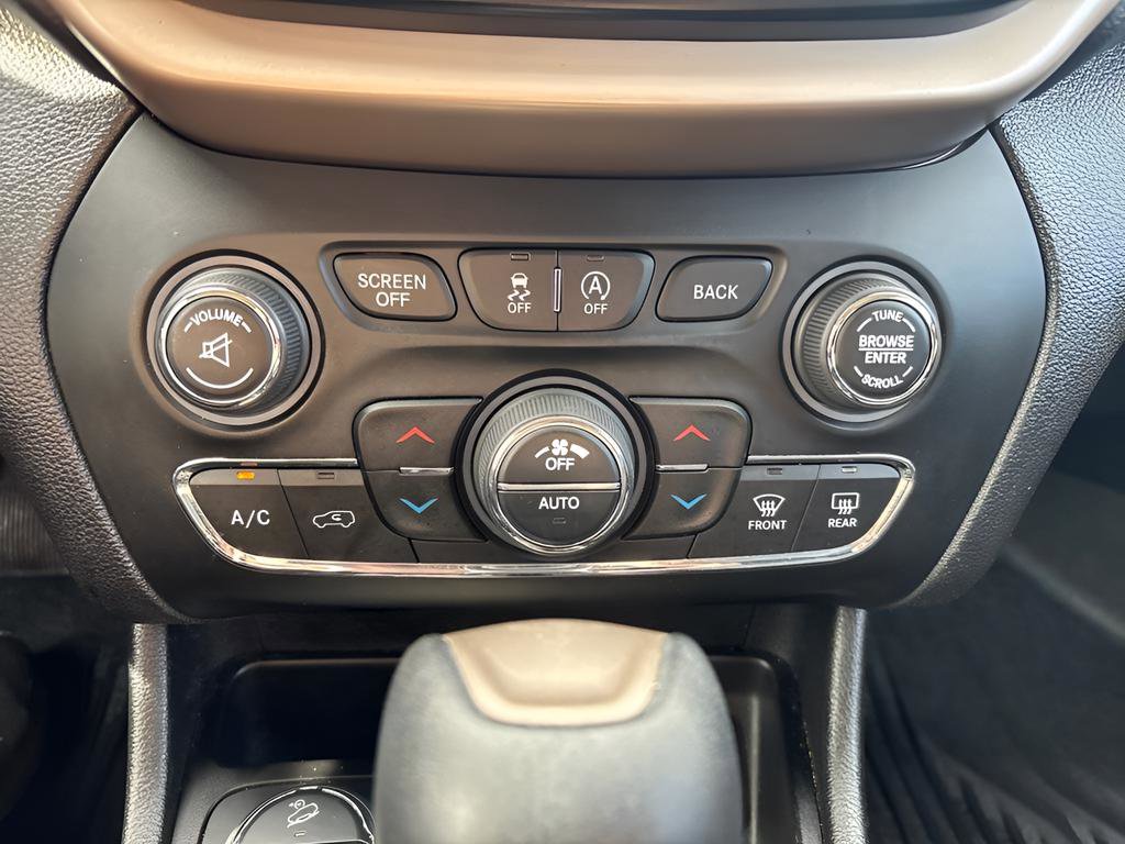 Used 2018 Jeep Cherokee Limited w/ High Altitude Package image 12