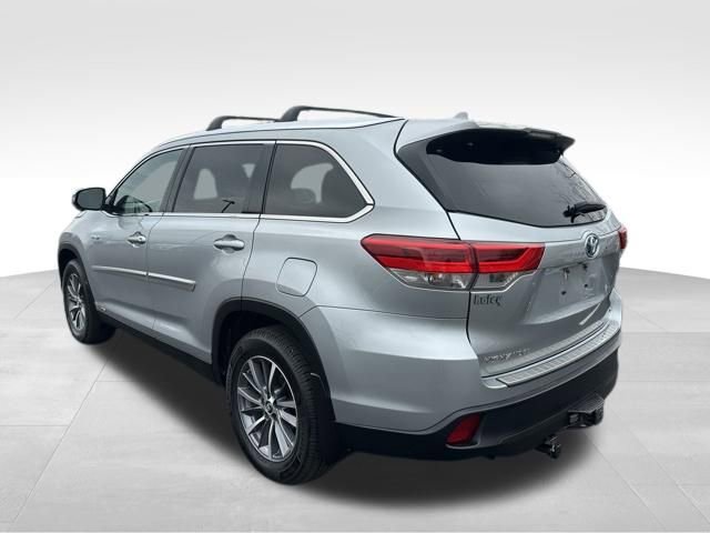 Used 2019 Toyota Highlander XLE image 5
