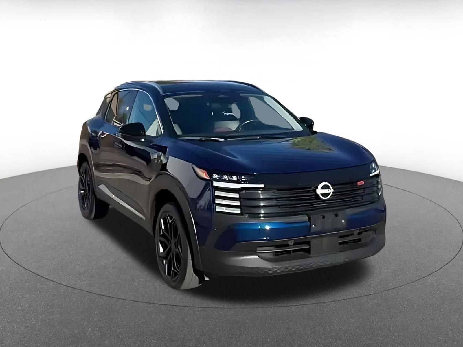 Used 2026 Nissan Kicks SR FWD image 2