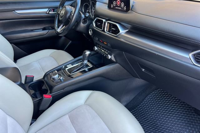 Used 2019 MAZDA CX-5 Touring image 18