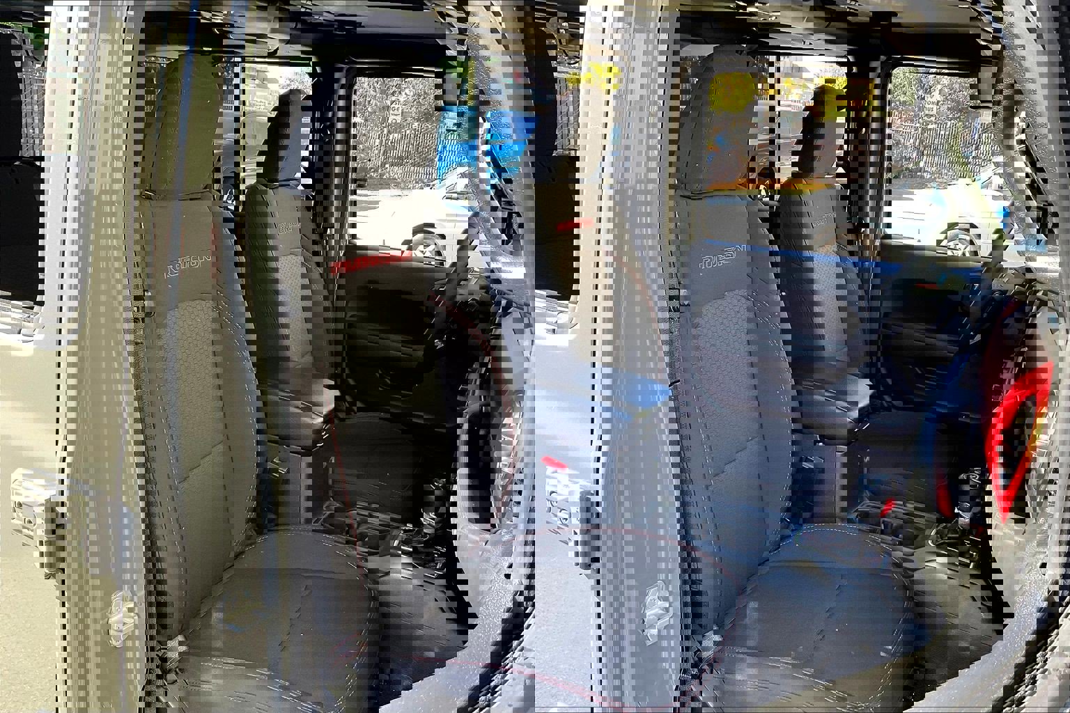 Used 2023 Jeep Wrangler Unlimited Rubicon image 6