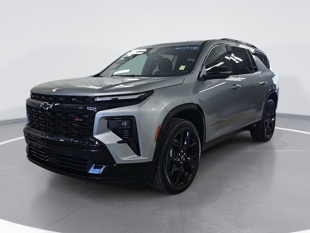 Certified 2025 Chevrolet Traverse RS w/ LPO, Floor Liner Package image 9