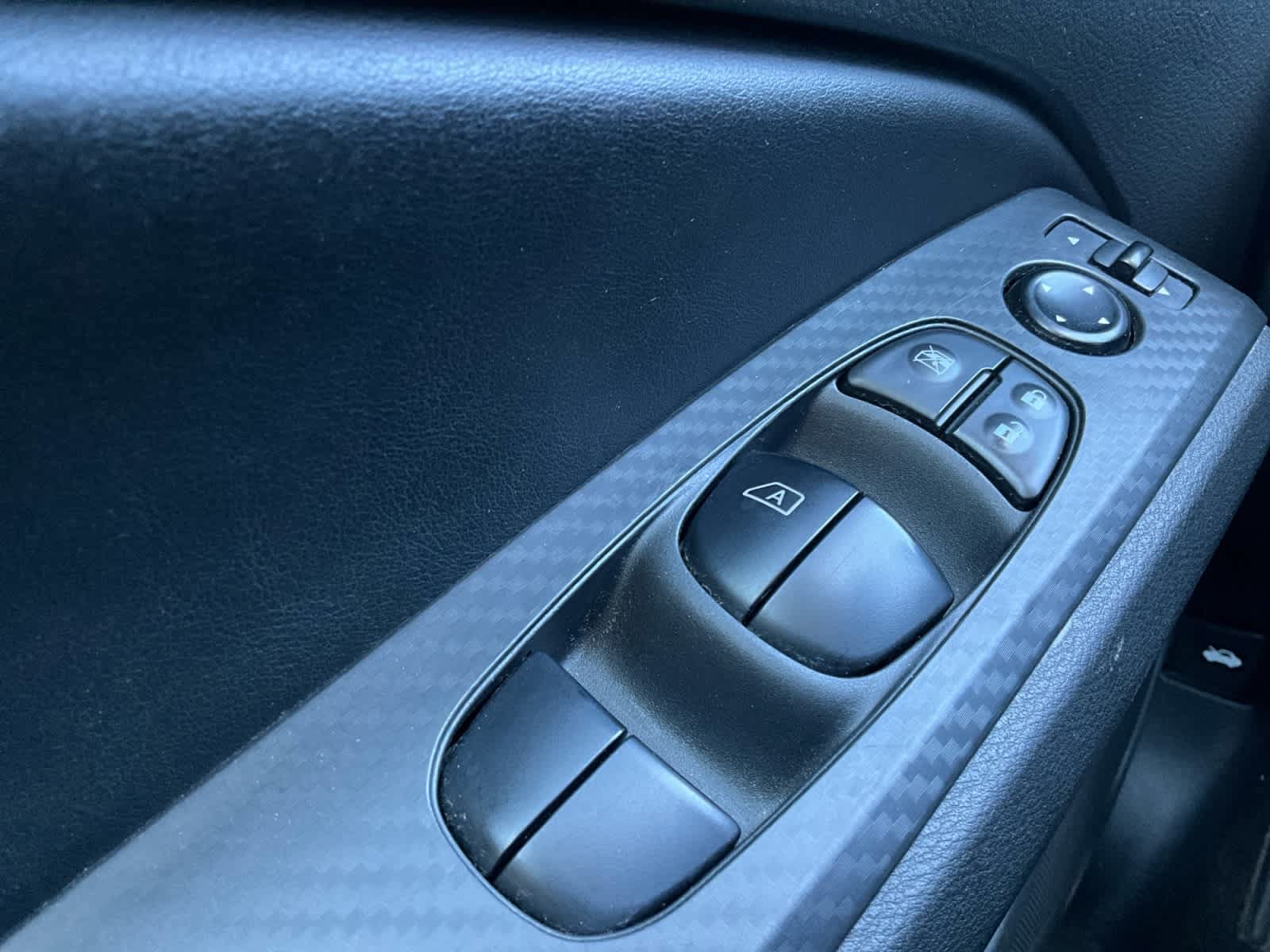 Used 2024 Nissan Altima 2.5 SV FWD image 17
