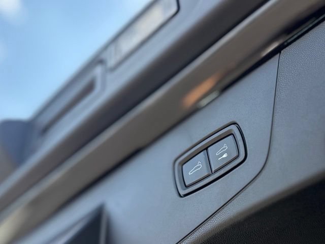 New 2026 Porsche Cayenne Electric AWD/4WD image 41