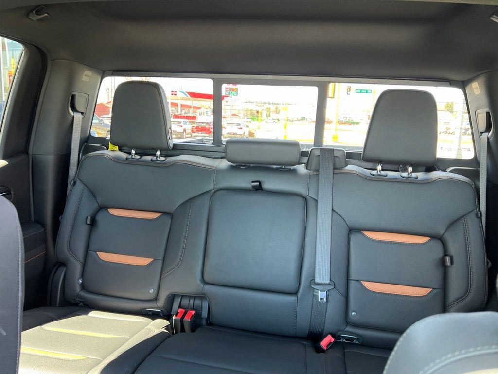 Certified 2025 GMC Sierra 1500 AT4 w/ AT4 Premium Package AWD/4WD image 14