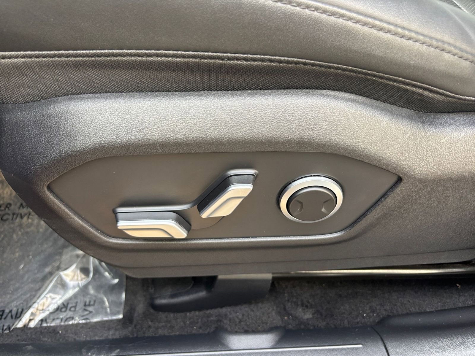 Used 2025 Hyundai Santa Fe SEL image 24