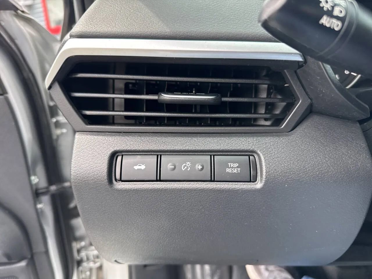 Used 2022 Nissan Altima 2.5 SV image 12