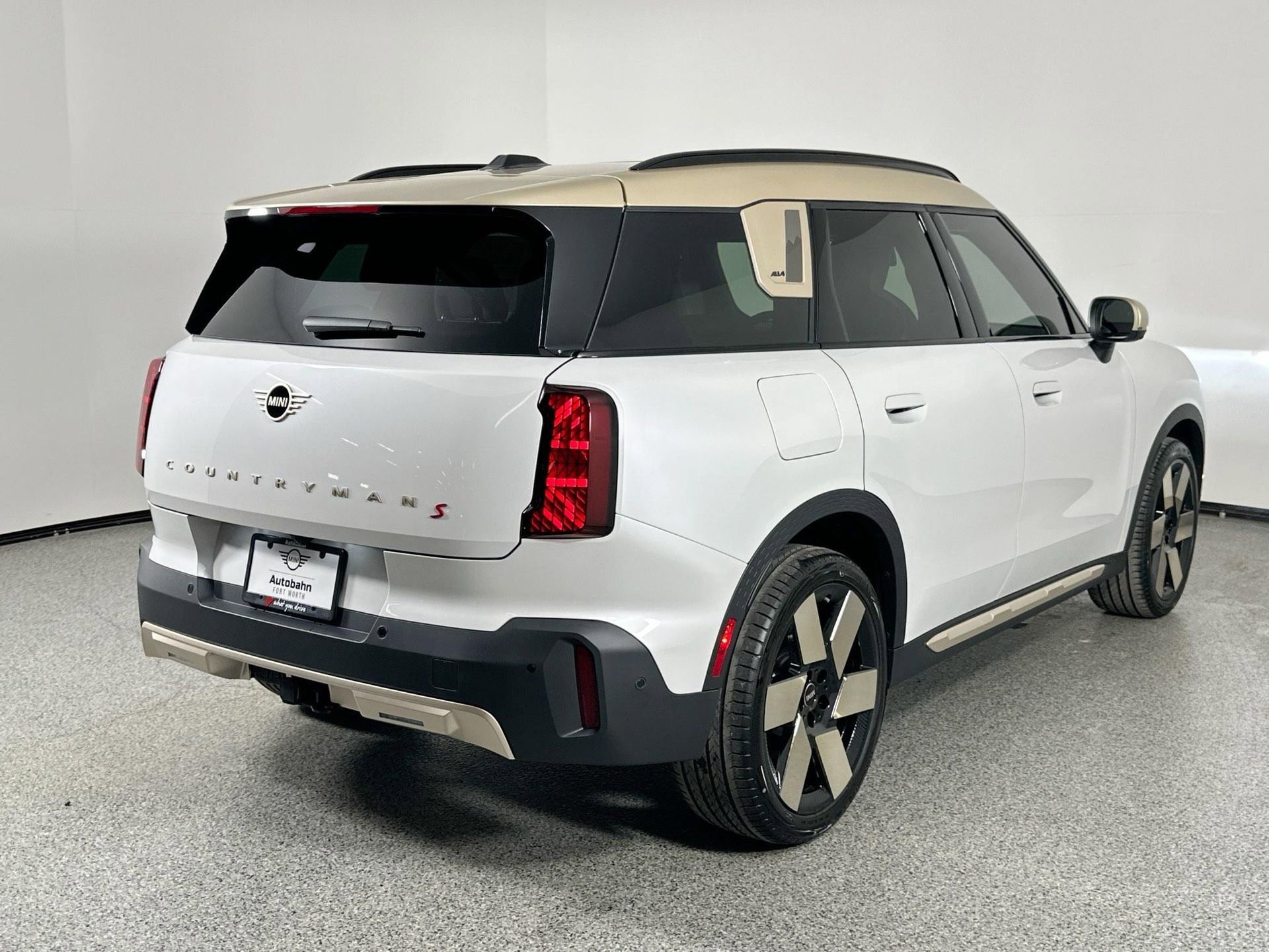 New 2025 MINI Cooper Countryman S w/ Comfort Package Max image 5