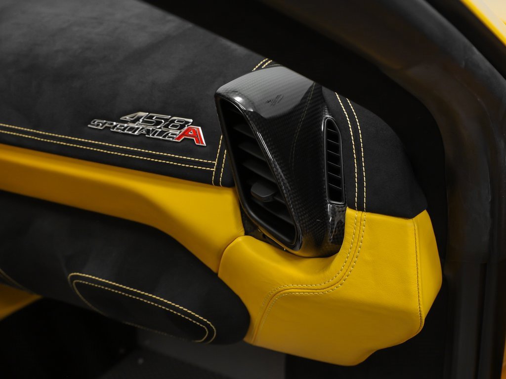 Certified 2015 Ferrari 458 Speciale A image 29