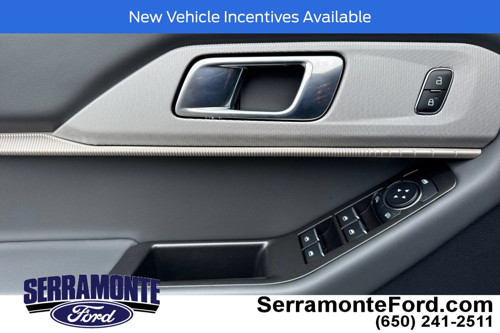 Used 2026 Ford Explorer Active RWD image 12