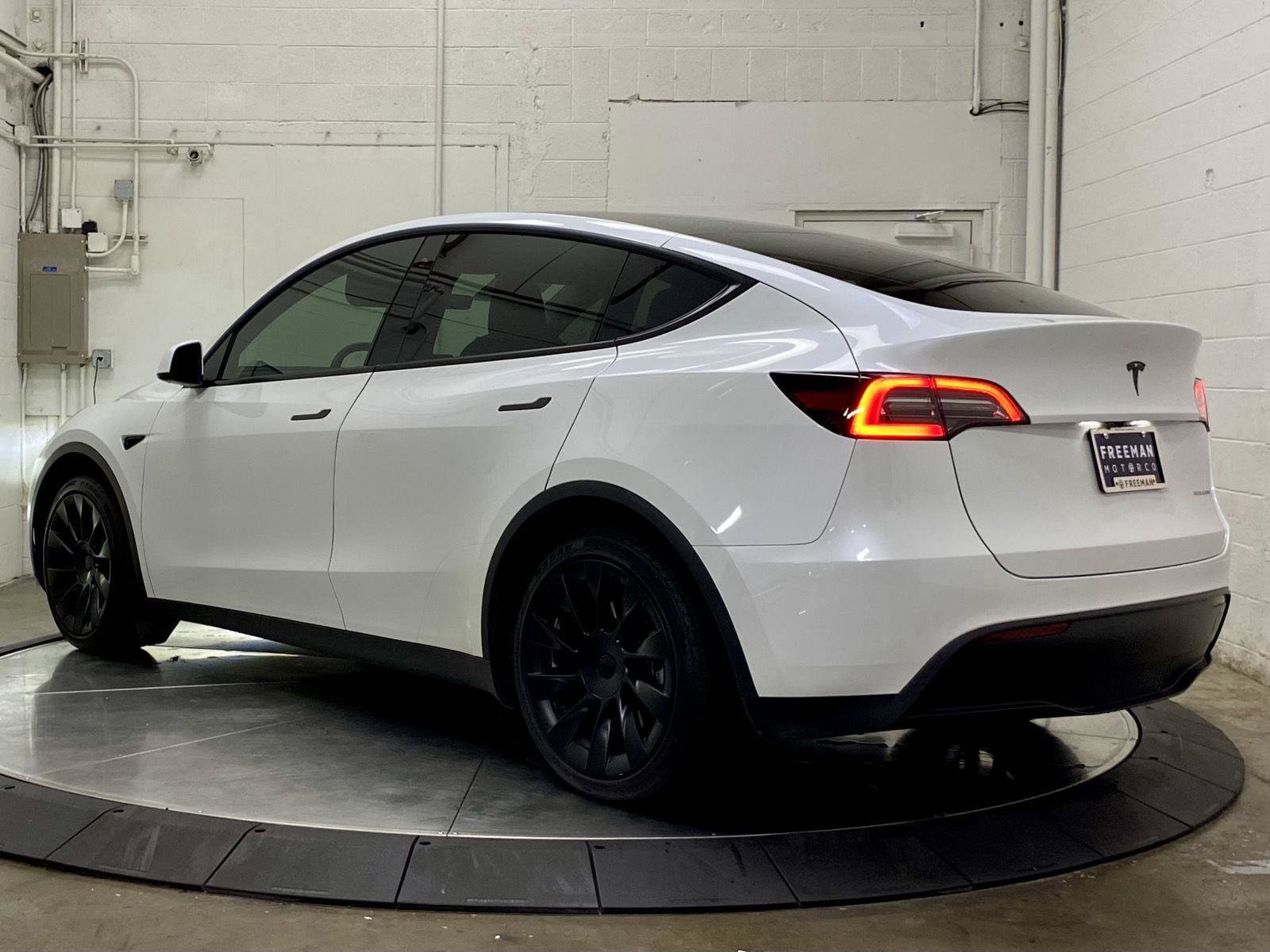 Used 2023 Tesla Model Y Long Range AWD/4WD image 7