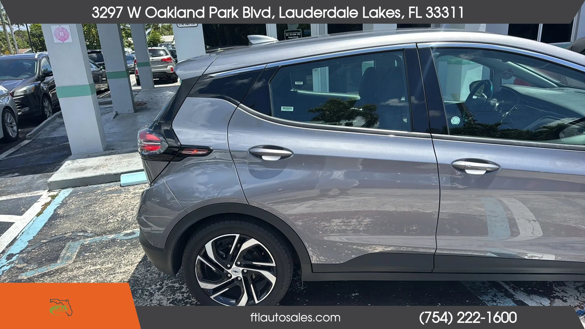 Used 2023 Chevrolet Bolt LT FWD image 13
