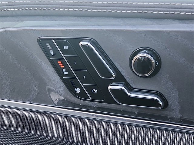 New 2025 Cadillac Escalade IQ Sport 1 w/ LPO, ONYX Package image 16