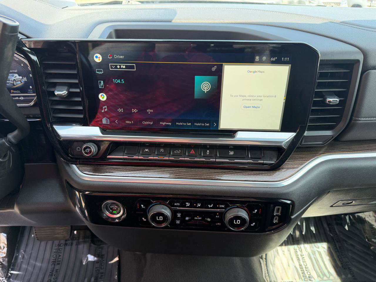 Used 2022 Chevrolet Silverado 1500 LT AWD/4WD image 28