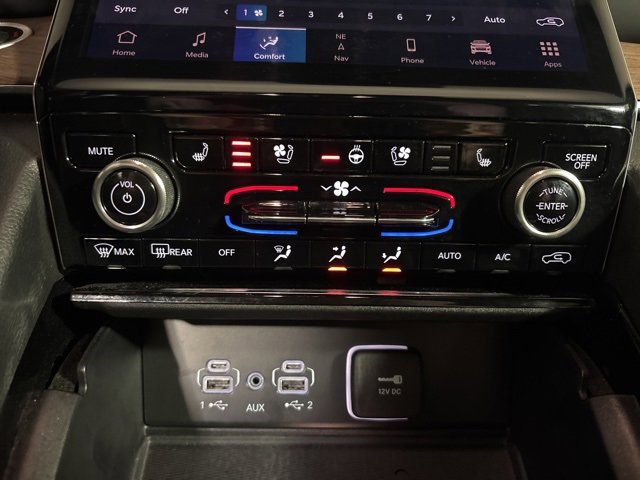 Used 2022 Jeep Grand Cherokee Summit w/ Luxury Tech Group V image 37