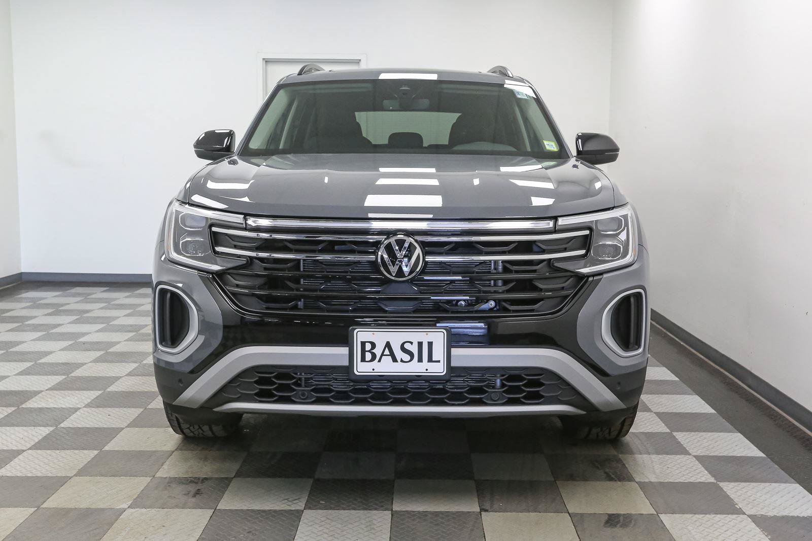New 2026 Volkswagen Atlas Peak Edition AWD/4WD image 3