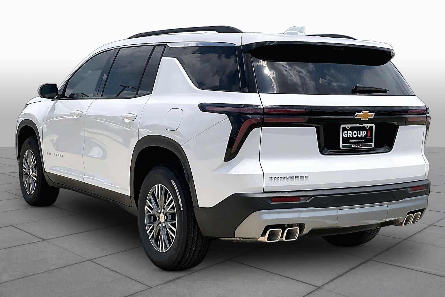 New 2026 Chevrolet Traverse LT w/ Driver Confidence Package FWD image 4