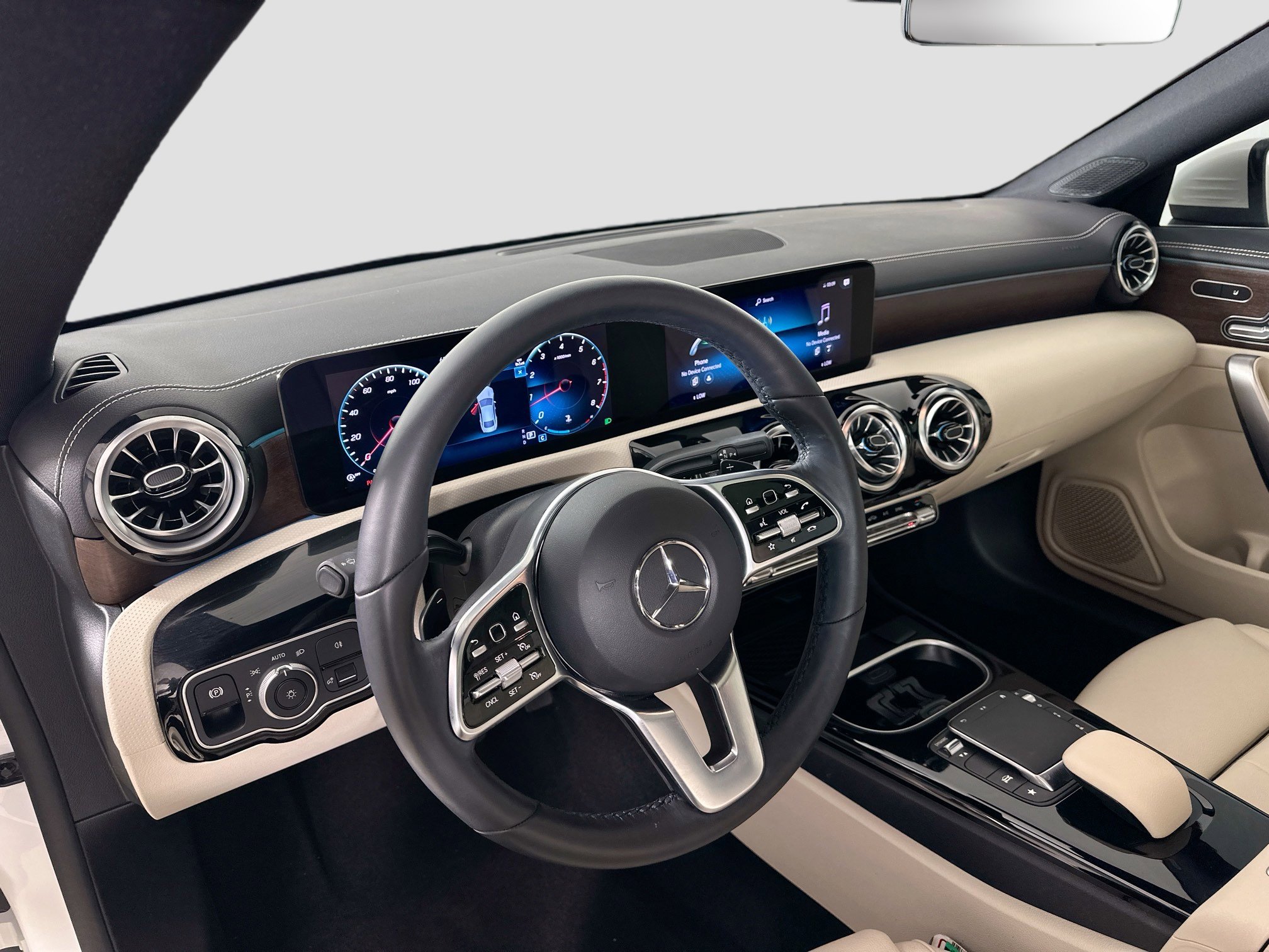 Certified 2023 Mercedes-Benz CLA 250 4MATIC image 9