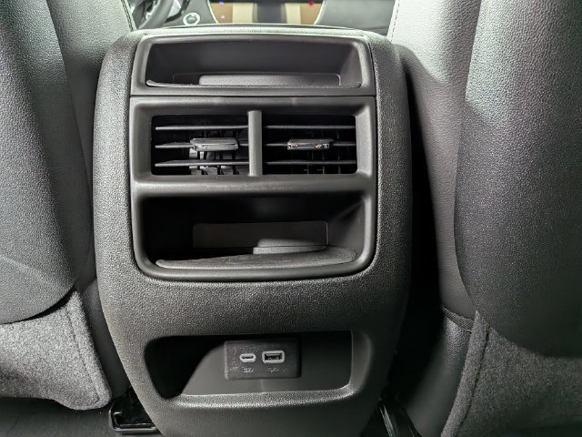 New 2026 Cadillac XT5 Luxury w/ LPO, Floor Liner Package AWD/4WD image 24