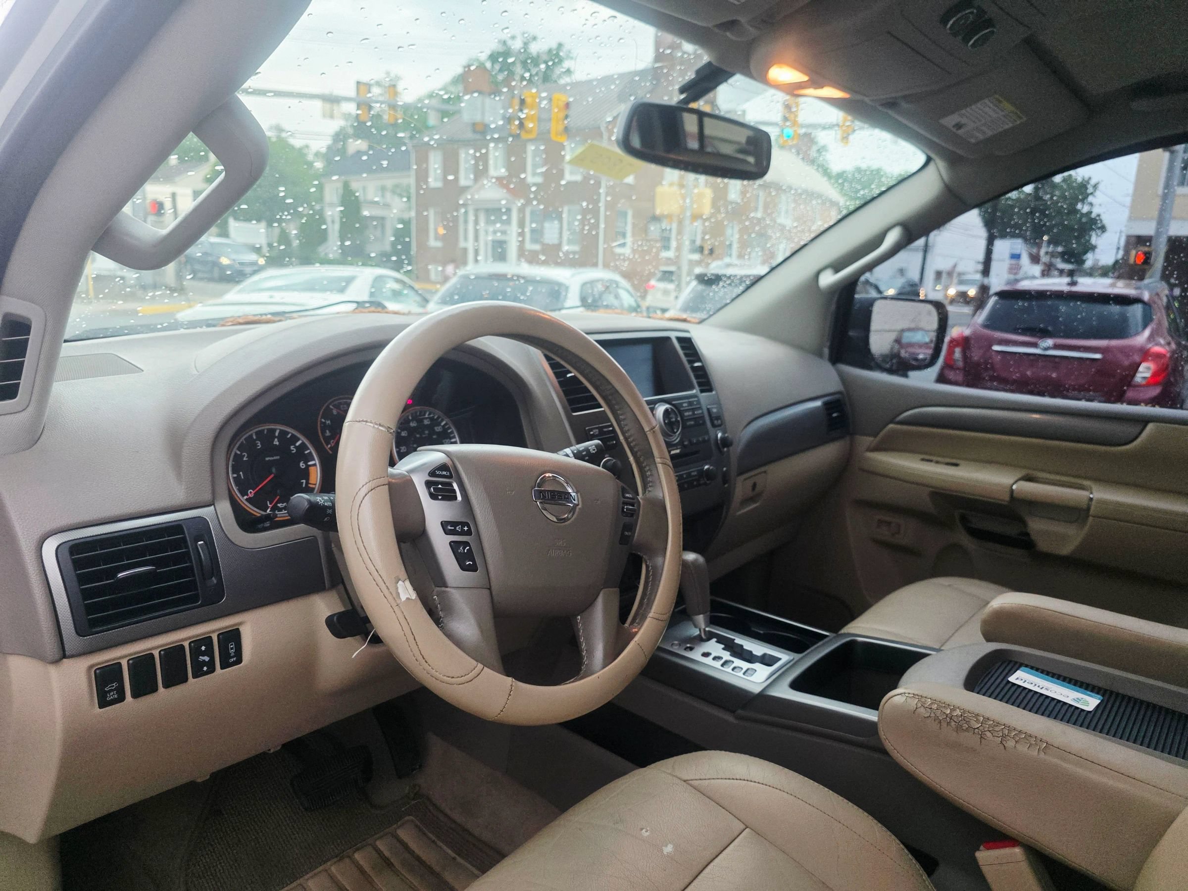 Used 2013 Nissan Armada SV AWD/4WD image 12