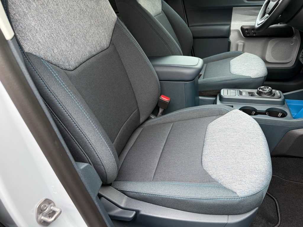 New 2025 Ford Maverick XLT image 7