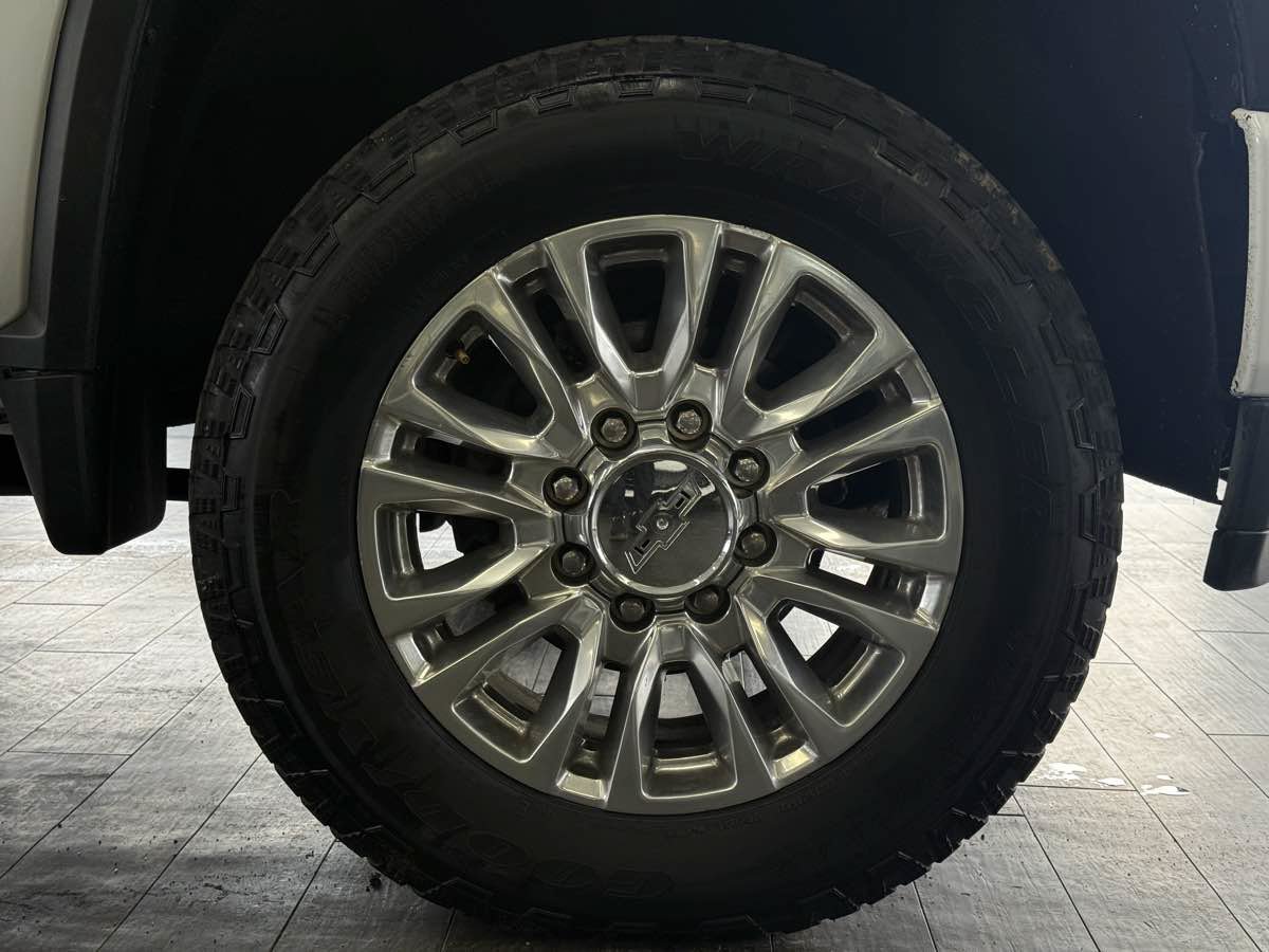 Used 2022 Chevrolet Silverado 2500 High Country AWD/4WD image 29