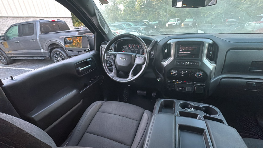 Used 2024 Chevrolet Silverado 1500 Custom Trail Boss AWD/4WD image 32