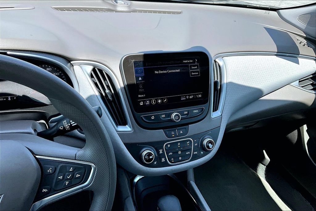 Used 2025 Chevrolet Malibu LT FWD image 6