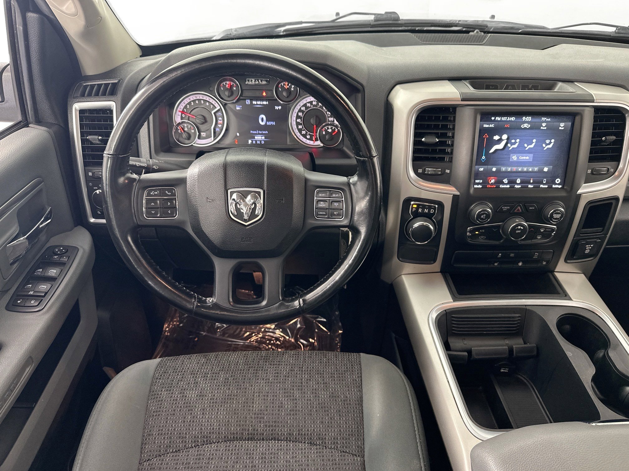 Used 2020 RAM 1500 Classic SLT w/ Luxury Group image 22