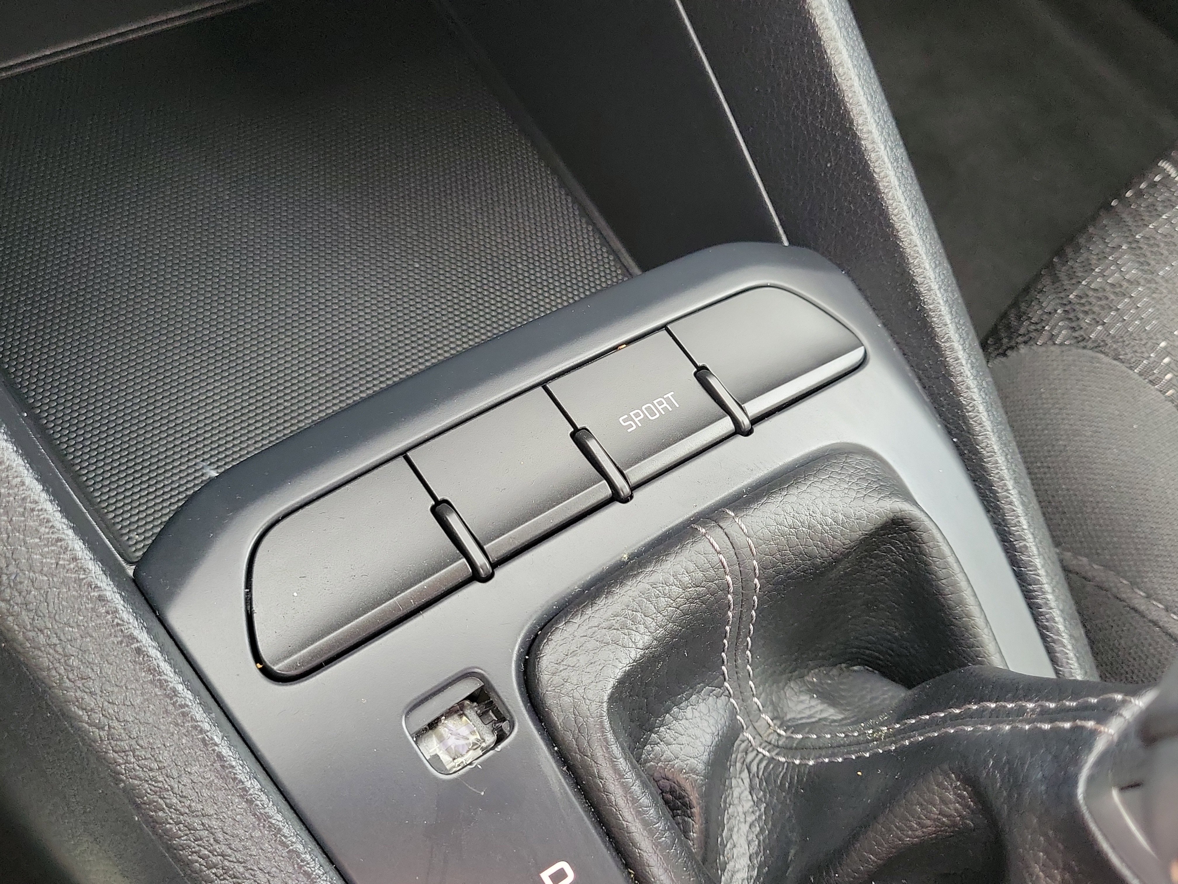 Used 2023 Kia Rio LX image 23