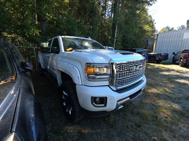 Used 2019 GMC Sierra 2500 Denali AWD/4WD image 9