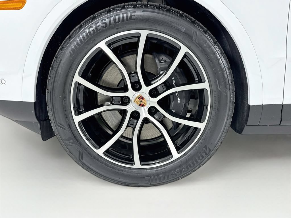 New 2026 Porsche Cayenne AWD/4WD image 33