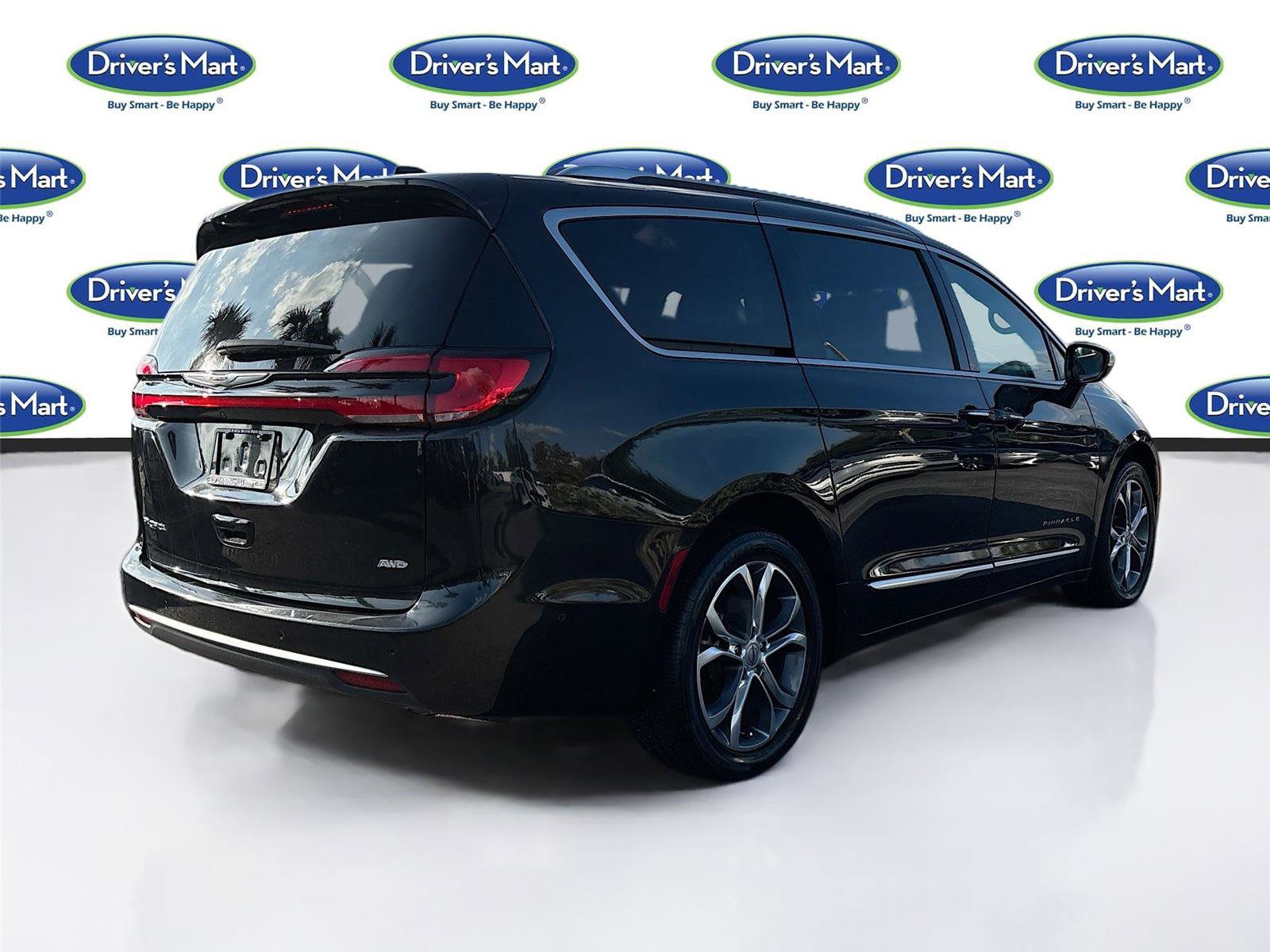 Used 2021 Chrysler Pacifica Pinnacle image 8