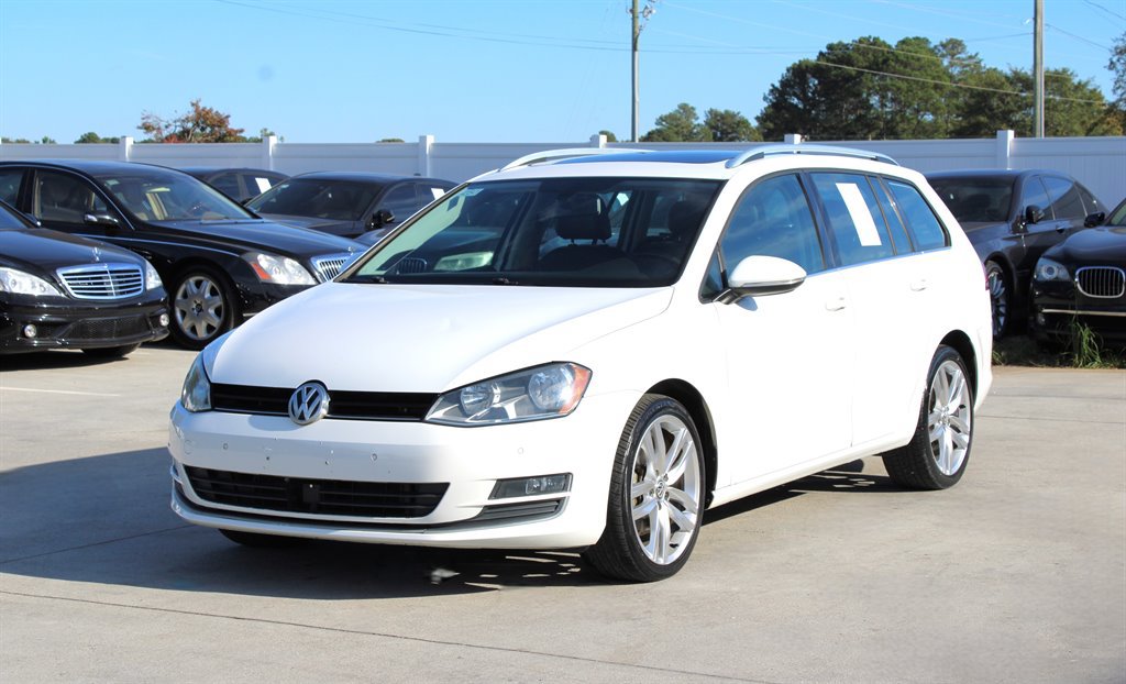 Used 2015 Volkswagen Golf SEL FWD image 3