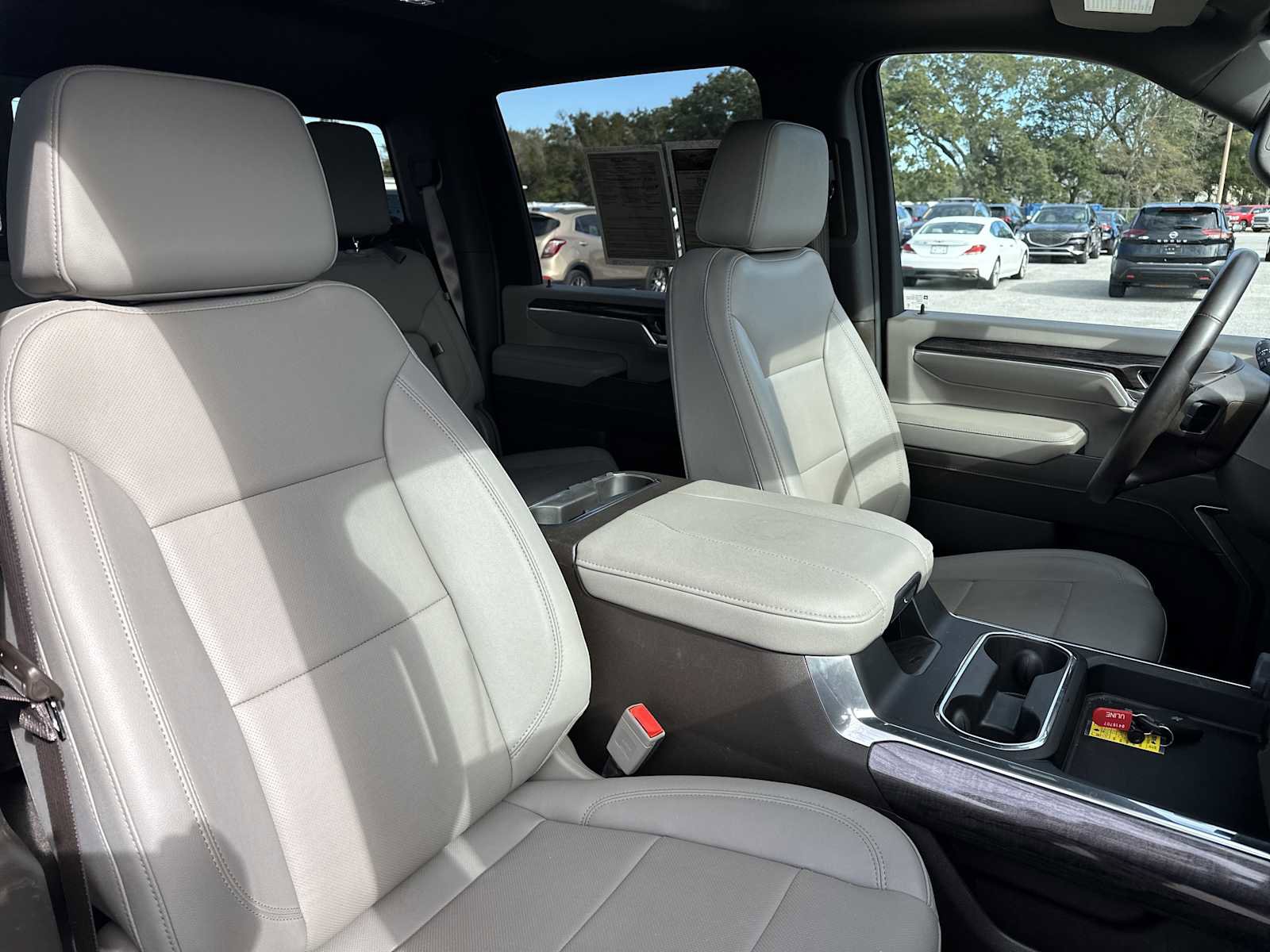 Used 2025 Chevrolet Silverado 2500 LTZ w/ Z71 Chrome Sport Edition image 33