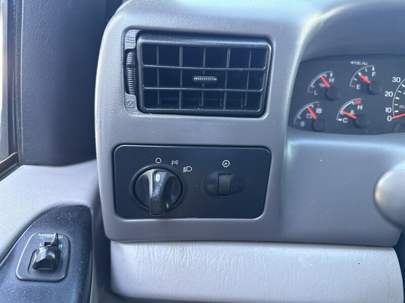 Used 2001 Ford F250 XLT RWD image 40