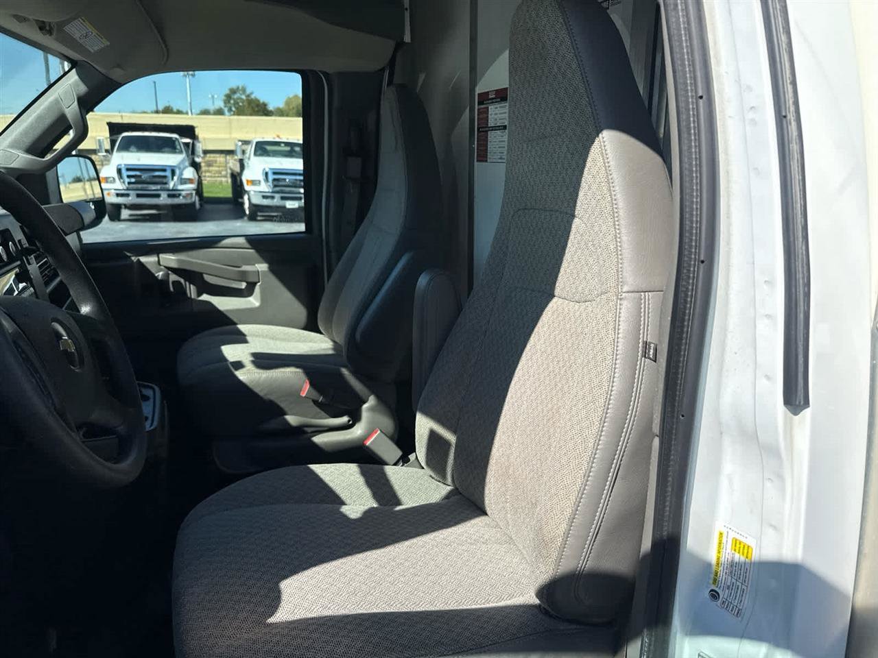 Used 2021 Chevrolet Express 3500 w/ Power Convenience Package RWD image 14