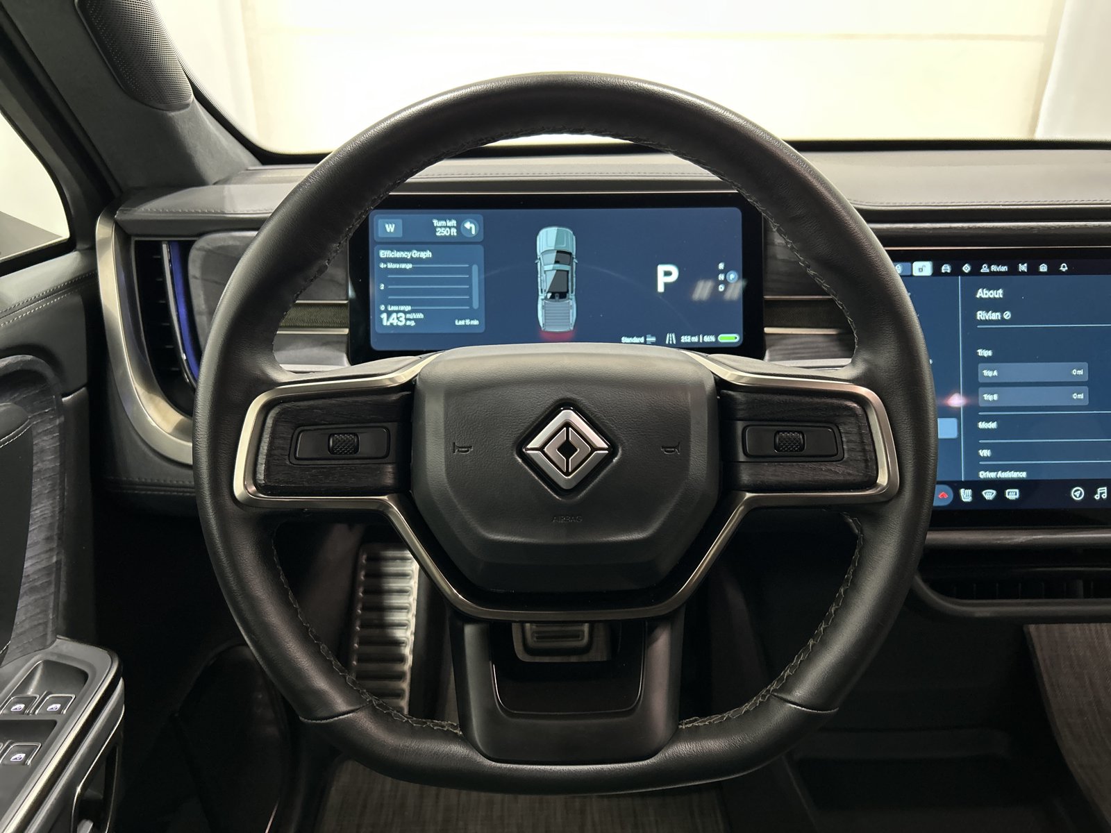 Used 2024 Rivian R1T Adventure AWD/4WD image 26