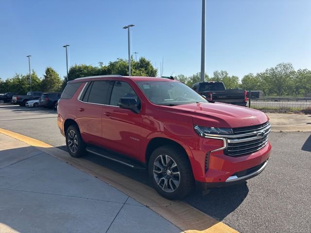 Used 2022 Chevrolet Tahoe LT w/ Luxury Package RWD image 7