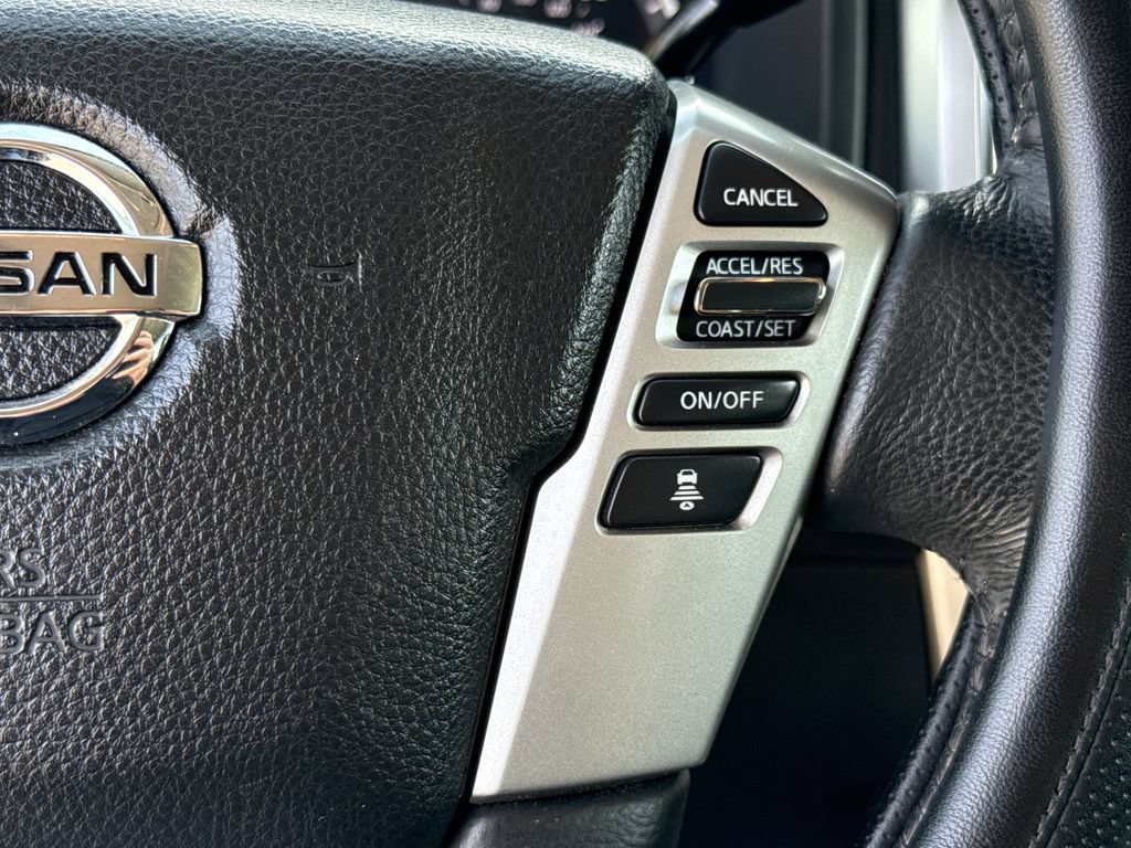 Used 2021 Nissan Titan SV w/ SV Convenience Package RWD image 17