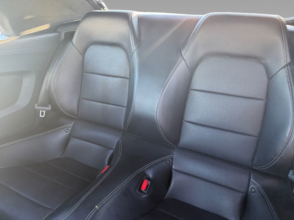 Used 2023 Ford Mustang Premium image 4