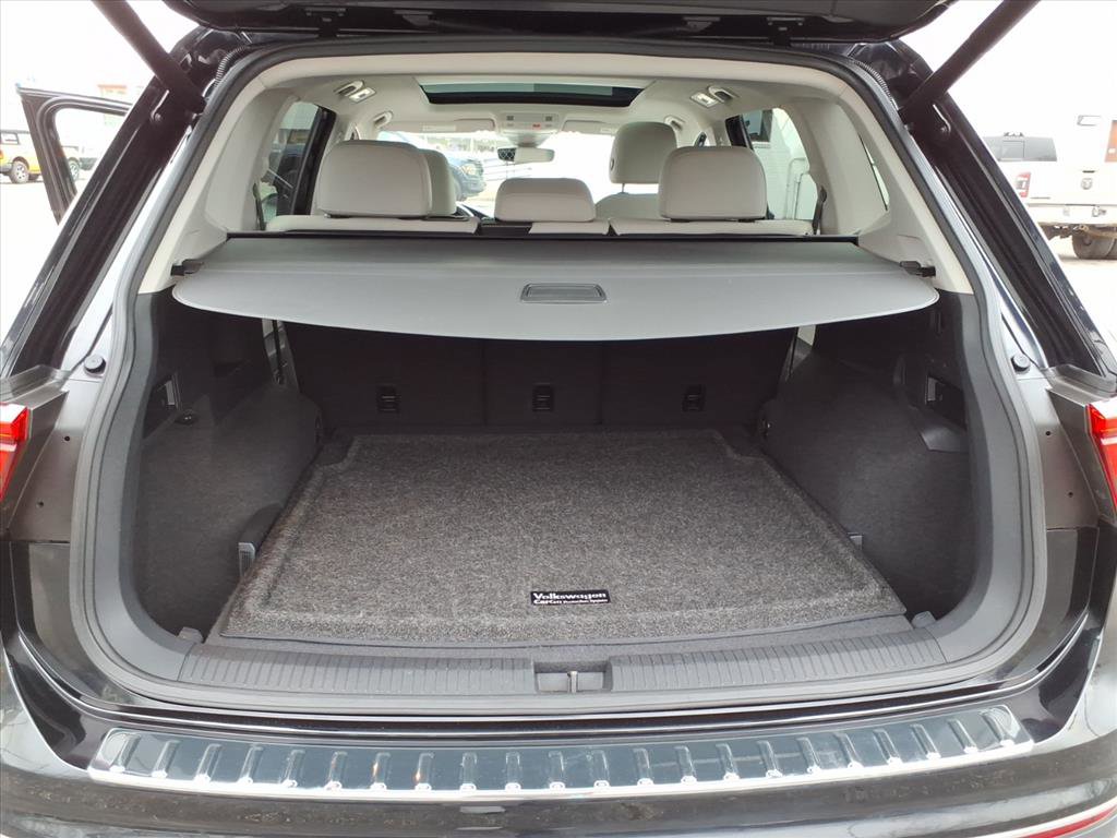 Used 2019 Volkswagen Tiguan SEL Premium image 13