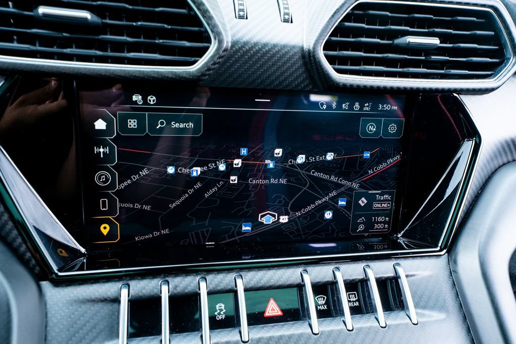 Used 2024 Lamborghini Urus Performante AWD/4WD image 47