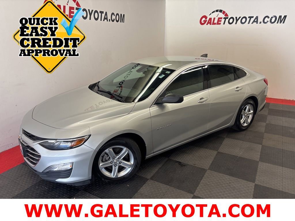 Used 2022 Chevrolet Malibu LS FWD image 1