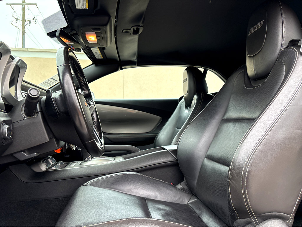 Used 2015 Chevrolet Camaro SS image 11